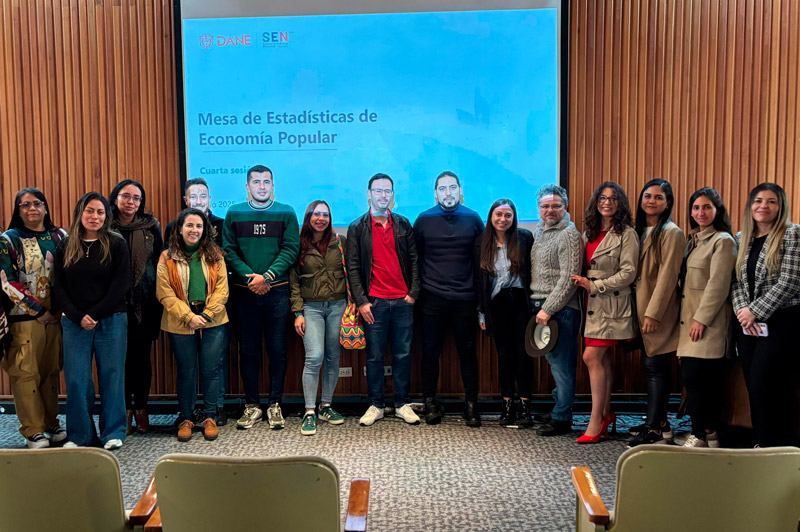 Fotografía de asistentes a la cuarta sesión de la Mesa Estadística para la Economía Popular 