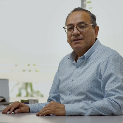 Fotografía de la persona a cargo del Área Financiera