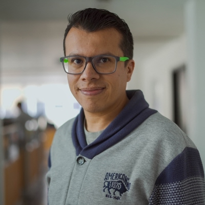 Fotografía de la persona a cargo del Área de Seguimiento y Control a Peticiones, Quejas, Reclamos, Sugerencias y Denuncias (PQRSD)