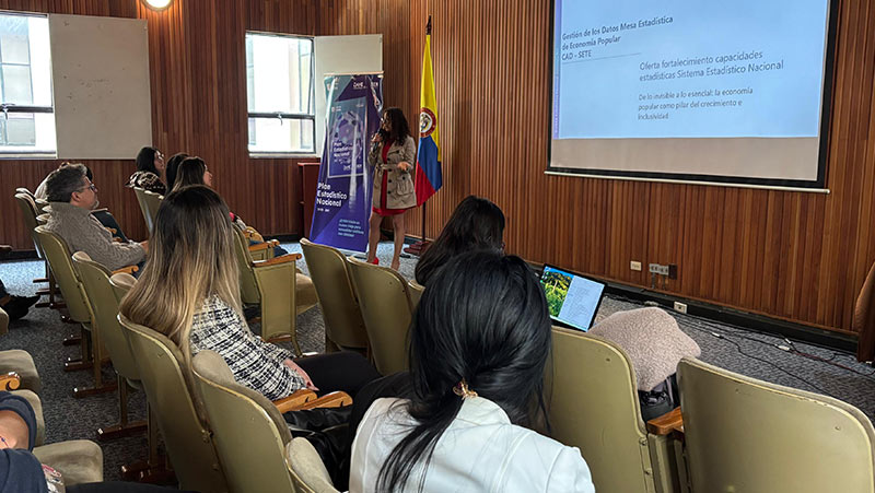 Fotografía de la cuarta sesión de la Mesa Estadística para la Economía Popular 